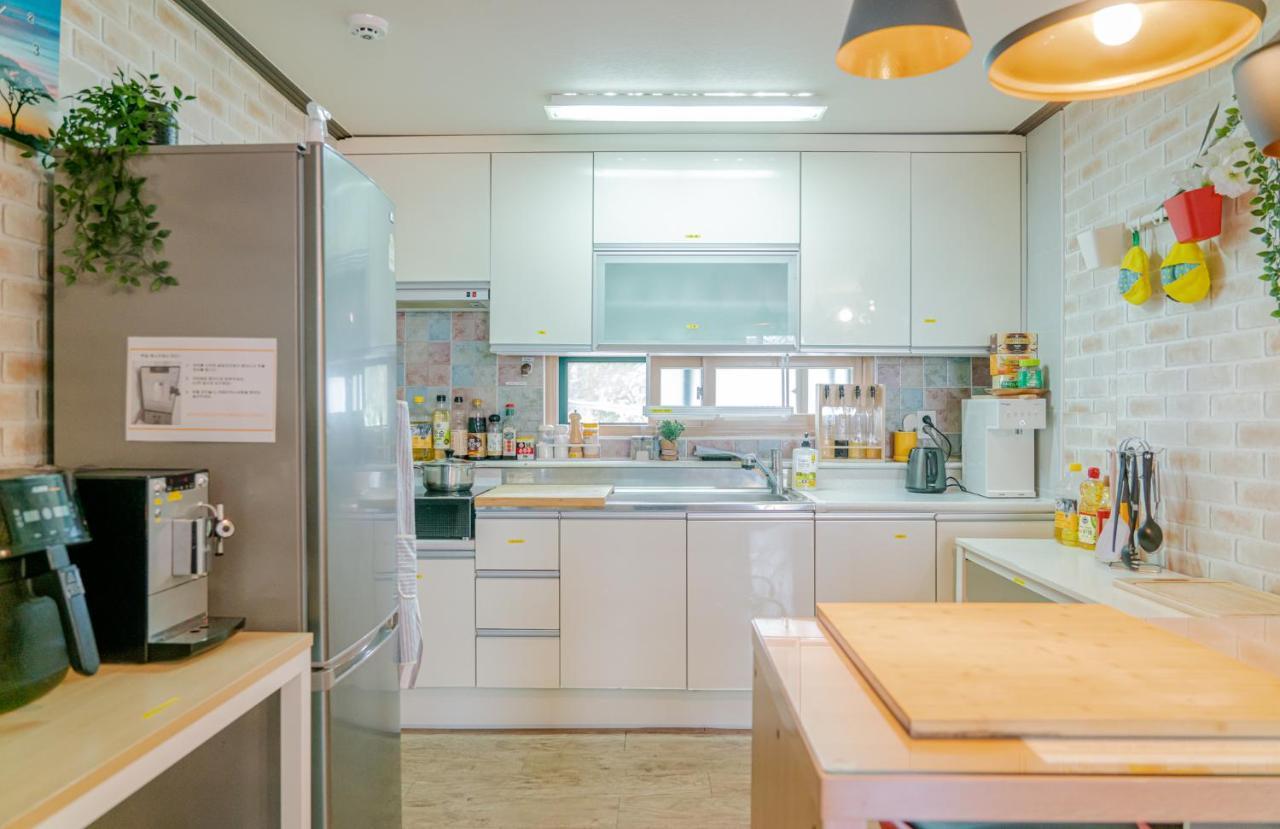 For Family Group, 4Min To Seoul Station Apartment Exterior photo
